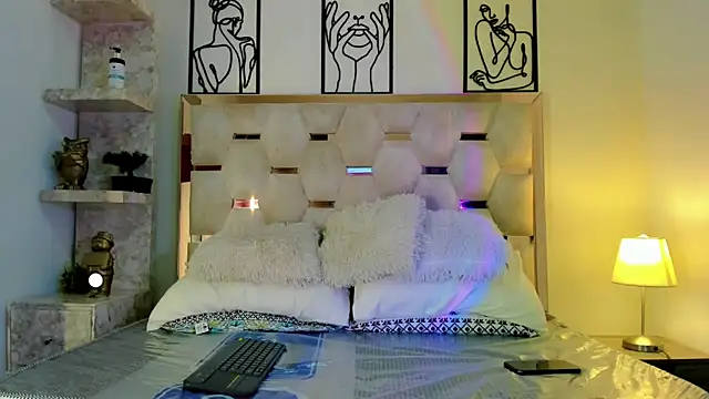 Snapshot of SexyJuliii21 chatting on 10/02/25, 08:45 SexyJuliii21 online show from 10/02/25, 08:45