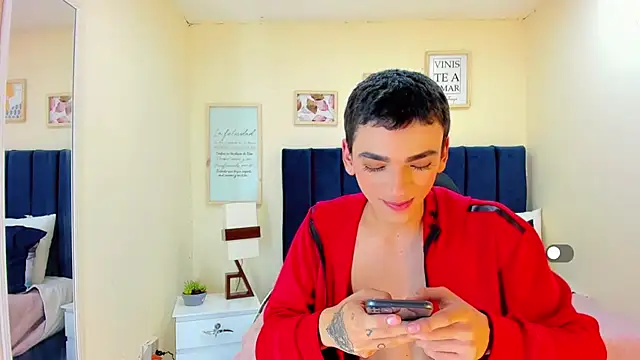 Snapshot of SexyJuliii21 chatting on 09/16/25, 08:54 SexyJuliii21 online show from 09/16/25, 08:54