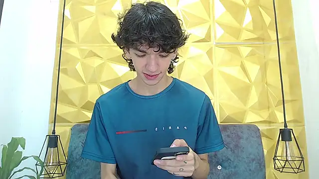 Snapshot of SexyJuliii21 chatting on 03/03/25, 03:38 SexyJuliii21 online show from 03/03/25, 03:38