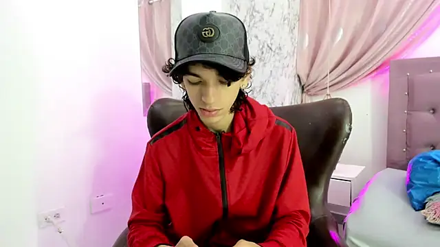 Snapshot of SexyJuliii21 chatting on 03/16/25, 10:20 SexyJuliii21 online show from 03/16/25, 10:20