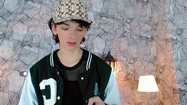 Snapshot of SexyJuliii21 chatting on 02/25/25, 10:53 SexyJuliii21 online show from 02/25/25, 10:53