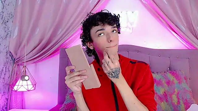 Snapshot of SexyJuliii21 chatting on 01/30/25, 03:33 SexyJuliii21 online show from 01/30/25, 03:33