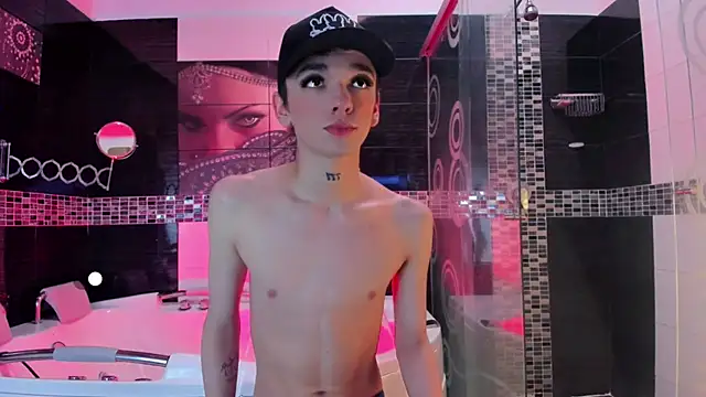 Snapshot of SexyJuliii21 chatting on 10/08/25, 09:37 SexyJuliii21 online show from 10/08/25, 09:37