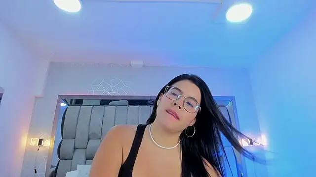 Snapshot of HailyBairen chatting on 02/25/25, 07:49 HailyBairen online show from 02/25/25, 07:49