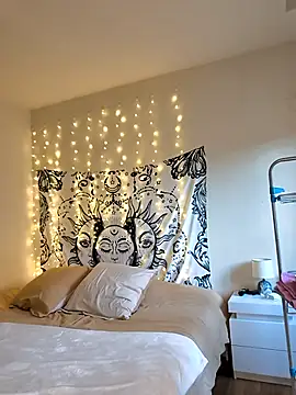 Snapshot of Nikiita-28 chatting on 11/18/25, 03:37 Nikiita-28 online show from 11/18/25, 03:37