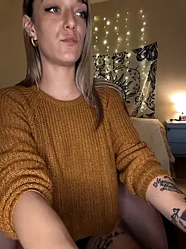 Snapshot of Nikiita-28 chatting on 11/24/25, 03:56 Nikiita-28 online show from 11/24/25, 03:56