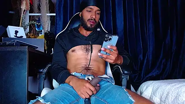 Snapshot of the_dog_lian chatting on 03/13/26, 01:05 the dog lian online show from 03/13/26, 01:05