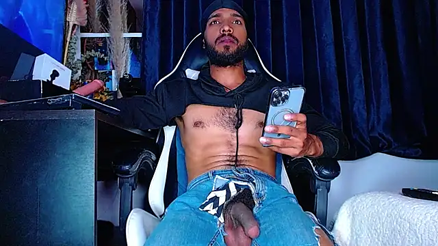 Snapshot of the_dog_lian chatting on 03/13/26, 12:59 the dog lian online show from 03/13/26, 12:59