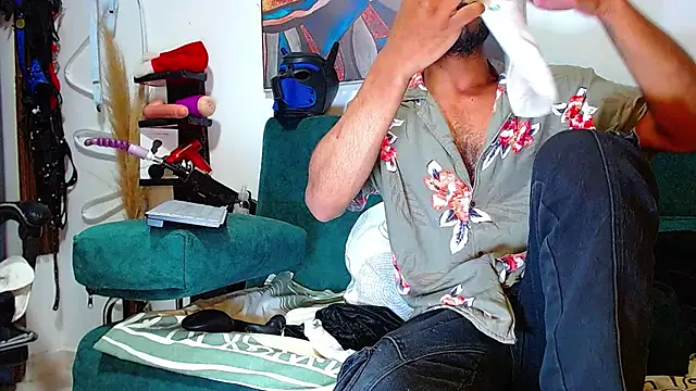 the dog lian online show from 11/13/25, 02:43