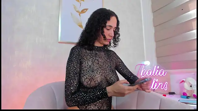 Snapshot of thaliacollins chatting on 05/11/26, 03:18 thaliacollins online show from 05/11/26, 03:18