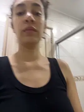 thaliacollins online show from 11/30/25, 06:52