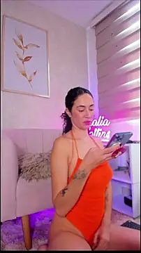 thaliacollins online show from 10/27/25, 03:46