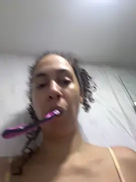 thaliacollins online show from 12/20/25, 04:32