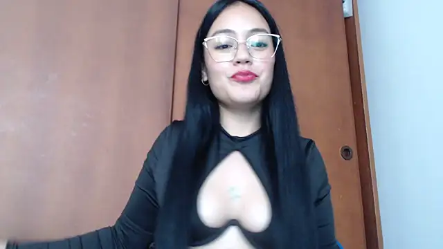 Snapshot of Alisha_99 chatting on 05/28/26, 09:54 Alisha 99 online show from 05/28/26, 09:54