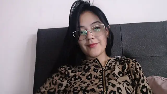 Snapshot of Alisha_99 chatting on 03/06/26, 01:06 Alisha 99 online show from 03/06/26, 01:06