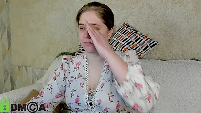 Snapshot of Megan_Violer chatting on 11/21/25, 05:12 Megan Violer online show from 11/21/25, 05:12