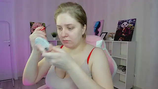 Megan Violer online show from 02/16/26, 05:22