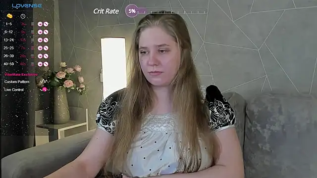 Snapshot of Megan_Violer chatting on 03/08/25, 06:37 Megan Violer online show from 03/08/25, 06:37