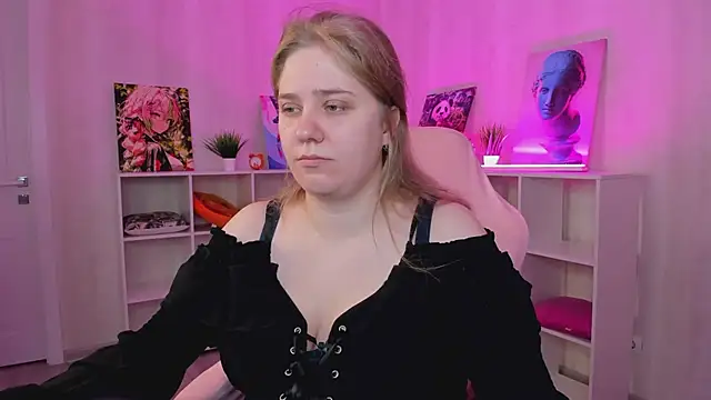 Snapshot of Megan_Violer chatting on 06/30/26, 05:24 Megan Violer online show from 06/30/26, 05:24
