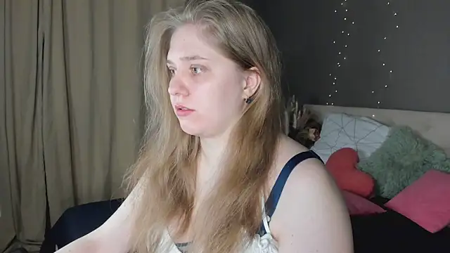 Megan Violer online show from 04/16/26, 05:25