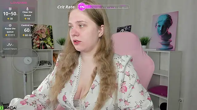 Snapshot of Megan_Violer chatting on 06/18/26, 05:18 Megan Violer online show from 06/18/26, 05:18