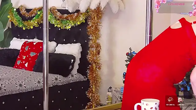 Estheraa online show from 12/22/25, 05:18