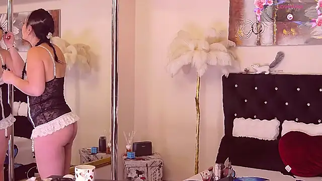 Estheraa online show from 01/17/26, 05:22