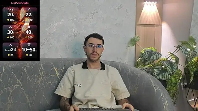 Snapshot of CodyWalkerR chatting on 06/07/26, 03:17 CodyWalkerR online show from 06/07/26, 03:17