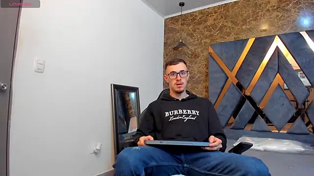 CodyWalkerR online show from 02/05/25, 05:20