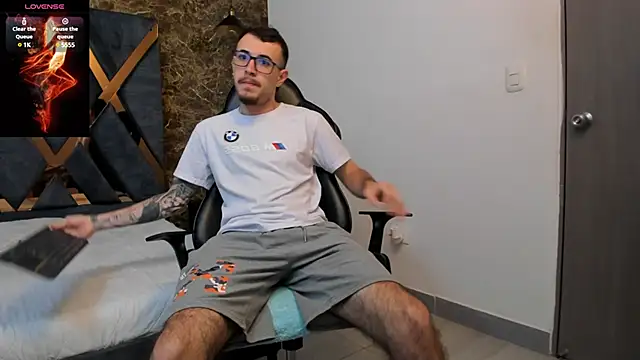 CodyWalkerR online show from 03/06/25, 05:22
