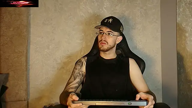 Snapshot of CodyWalkerR chatting on 06/20/26, 05:40 CodyWalkerR online show from 06/20/26, 05:40
