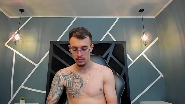 CodyWalkerR online show from 09/26/25, 05:31