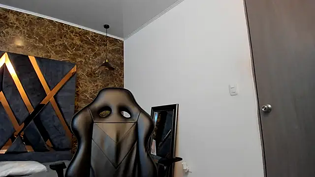 CodyWalkerR online show from 02/17/25, 05:23