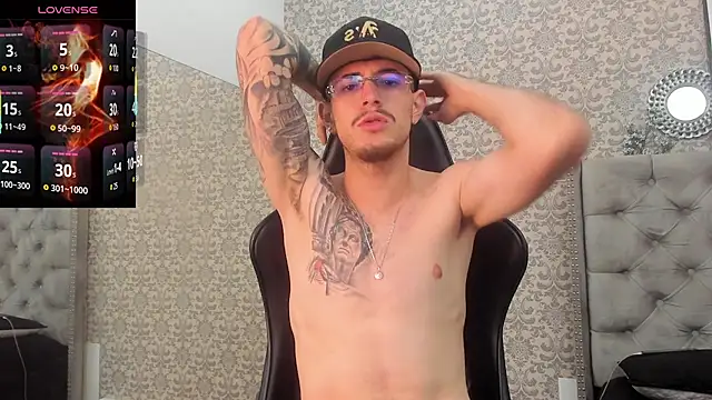 CodyWalkerR online show from 11/07/25, 05:28