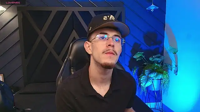 CodyWalkerR online show from 03/18/26, 05:21