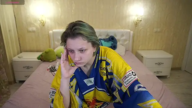 LunaaMayy online show from 02/17/26, 12:19