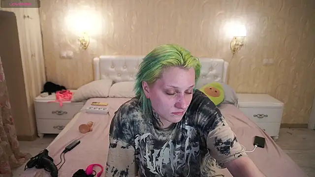 LunaaMayy online show from 05/20/26, 04:48