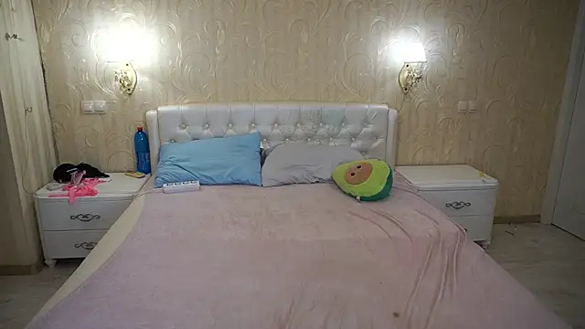LunaaMayy online show from 05/23/26, 03:44