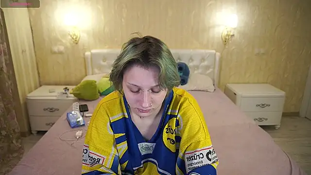 LunaaMayy online show from 02/19/26, 12:18