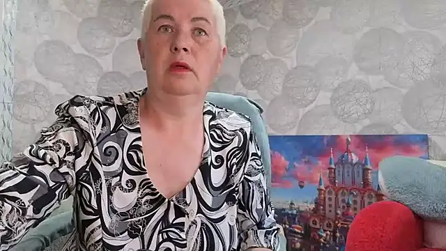 Snapshot of NicoleOlla chatting on 05/04/26, 01:53 NicoleOlla online show from 05/04/26, 01:53