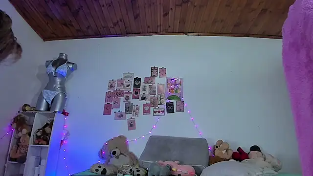 Pucaa  online show from 02/03/26, 02:00