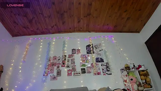 Pucaa  online show from 04/18/26, 01:08