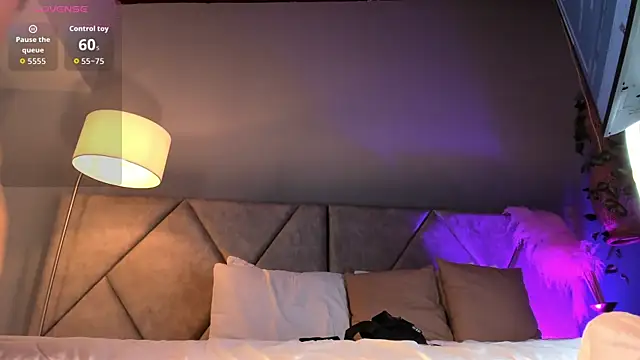 Snapshot of Miss_Ambeer chatting on 10/27/25, 09:32 Miss Ambeer online show from 10/27/25, 09:32