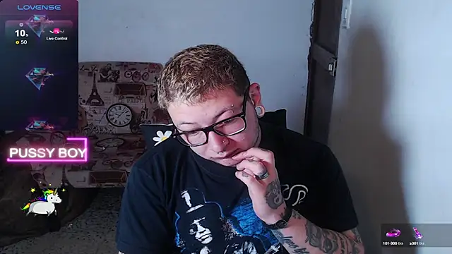 Snapshot of princeFtm chatting on 02/26/25, 05:31 princeFtm online show from 02/26/25, 05:31