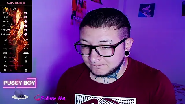 Snapshot of princeFtm chatting on 10/26/25, 04:07 princeFtm online show from 10/26/25, 04:07