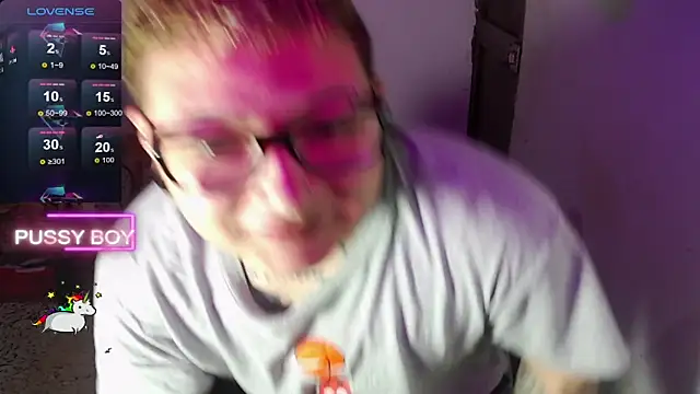 Snapshot of princeFtm chatting on 02/21/25, 02:48 princeFtm online show from 02/21/25, 02:48