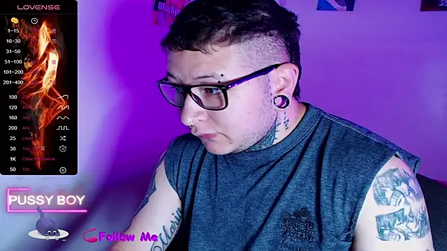 Snapshot of princeFtm chatting on 11/15/25, 02:32 princeFtm online show from 11/15/25, 02:32