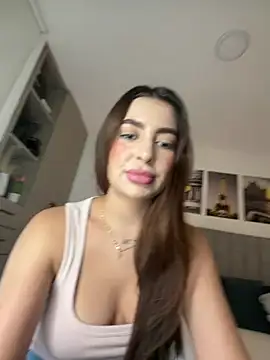 caralella online show from 05/12/26, 08:37
