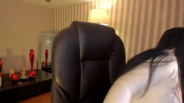 Maaiitee online show from 10/26/25, 03:34