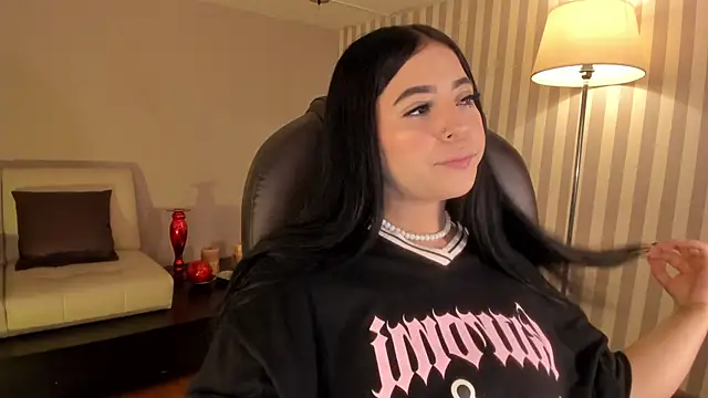 Maaiitee online show from 11/22/25, 06:29